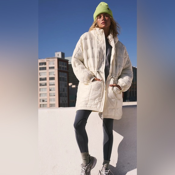 Free People Movement Patricia Packable Poncho Puffer- Size Large - Picture 1 of 7